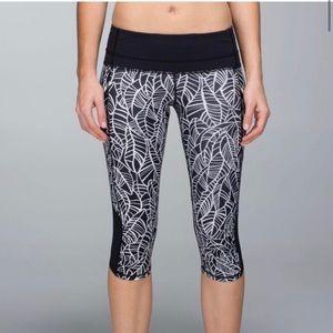 Lululemon cropped marathon legging